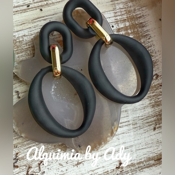 Alquimia Black and Gold Geometric Earrings - Picture 1 of 1
